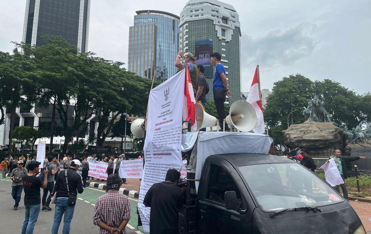 Kawal MK Jalankan Putusan, Puluhan Masyarakat Kukar Gelar Aksi di Jakarta