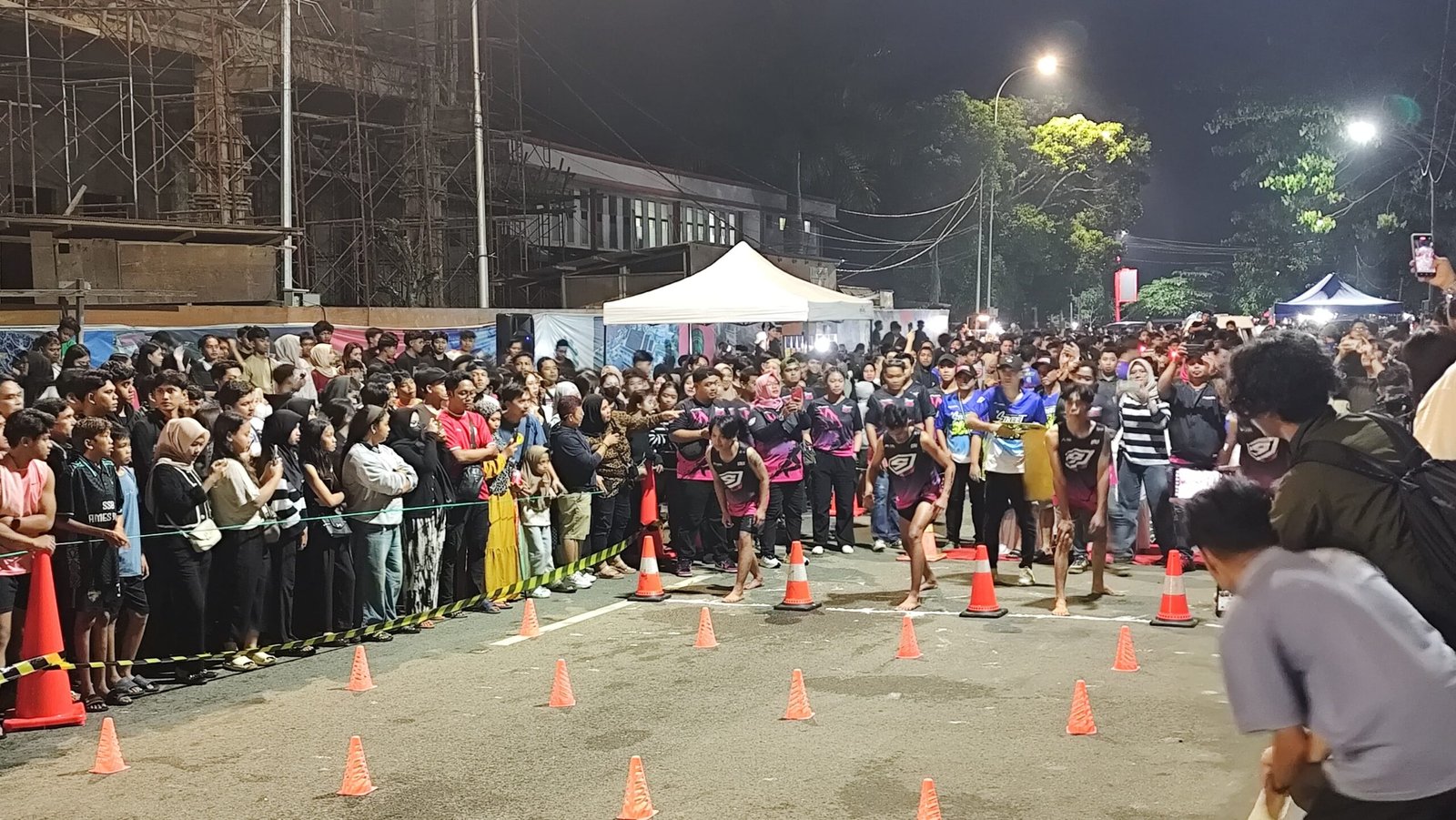 Ratusan Pelari Beradu Cepat di Run Street Ramadan Kukar Idaman Cup 2025 Series 2
