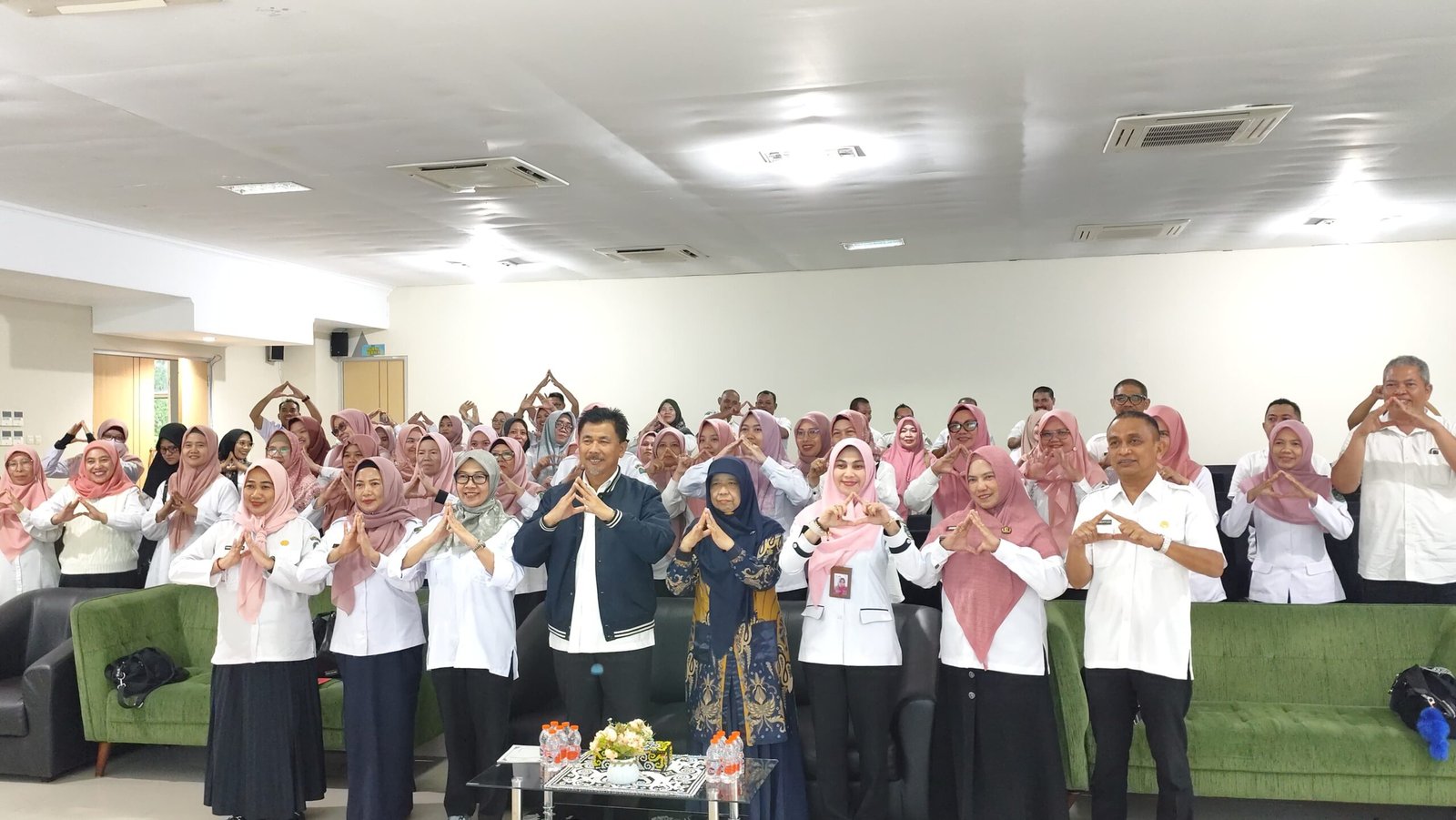 Rinda Desianti Gantikan Aji Lina Rodiah Sebagai Plt Kepala Diarpus Kukar Setelah 40 Tahun Mengabdi