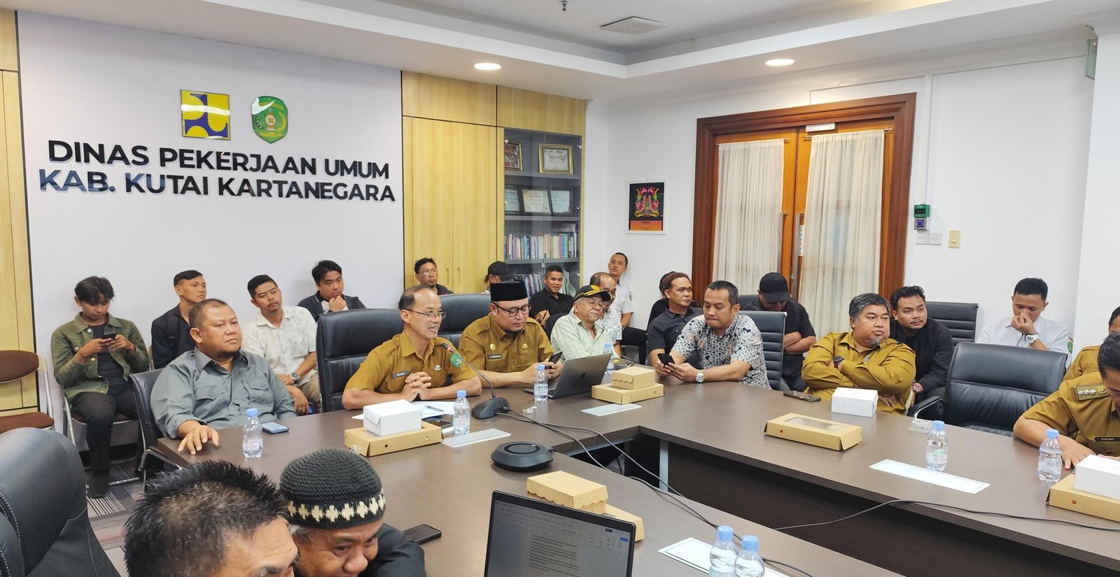 Pembongkaran Jembatan Besi Tenggarong Resmi Dihentikan Sementara
