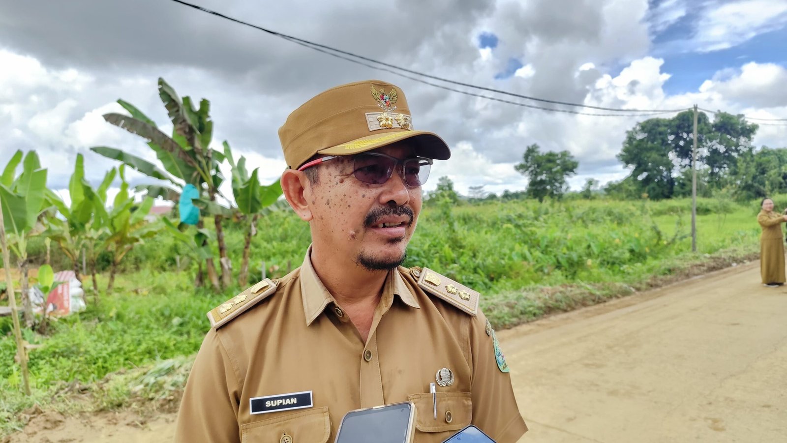 UMKM di Desa Teluk Dalam Ekspor Amplang Berbahan Sarang Burung Walet