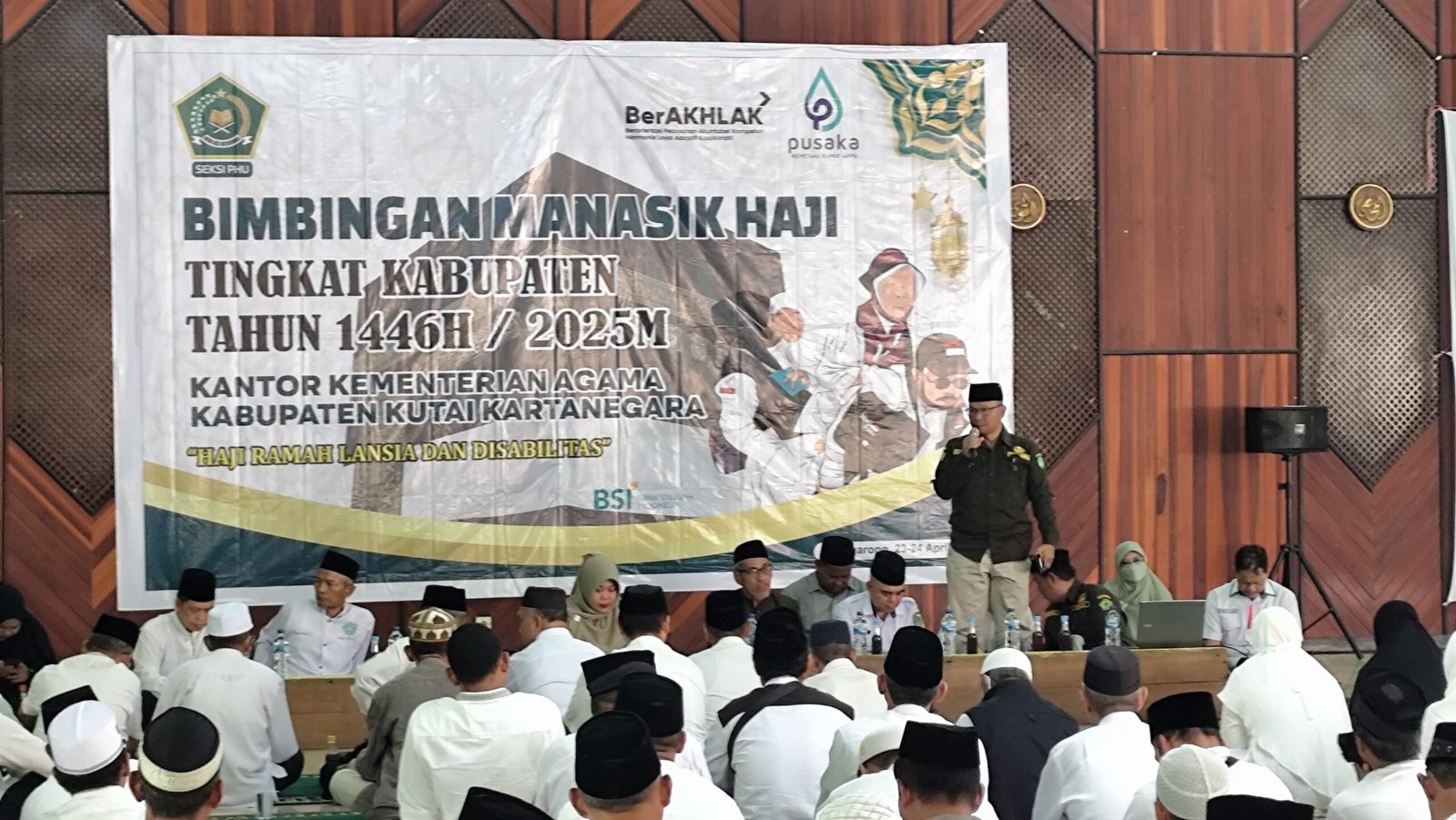 524 Jamaah Haji di Kukar Ikuti Manasik Massal di Masjid Agung