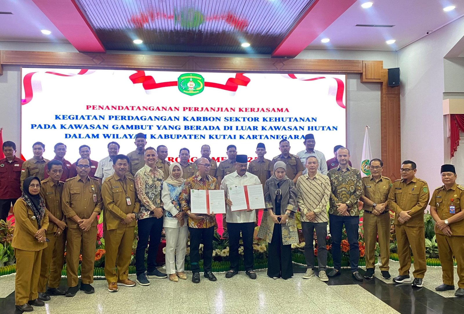 Pemkab Kukar dan PT Tirta Carbon Indonesia Tandatangani Kerjasama Perdagangan Karbon