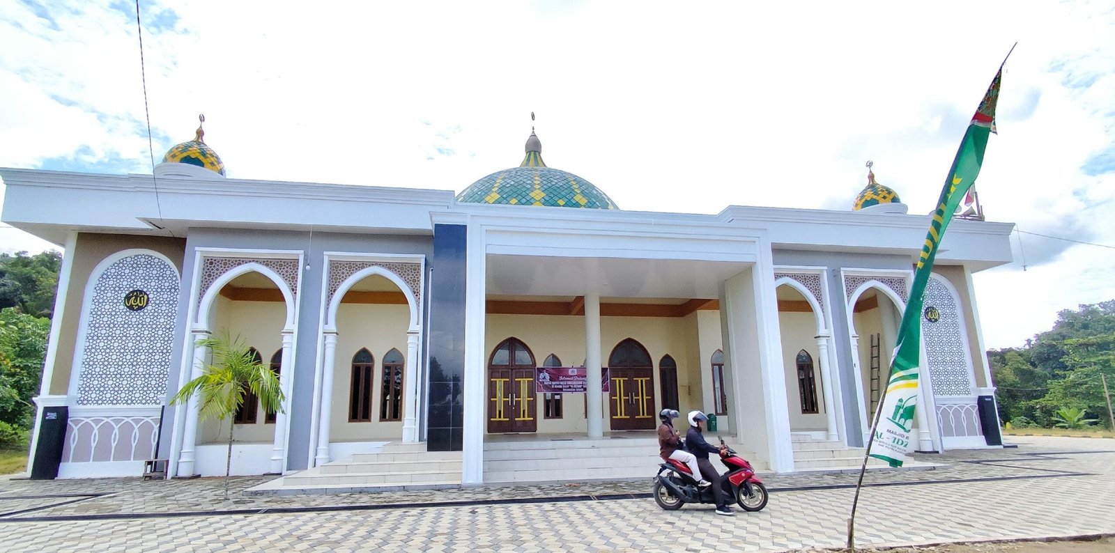 Bupati Kukar Edi Damansyah Resmikan Masjid Al-Idzhar di Kecamatan Sebulu