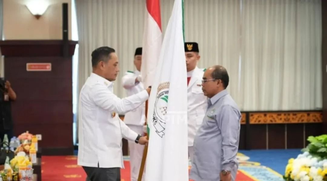 Wakil Gubernur Kaltim Seno Aji Lantik DPP FPKS