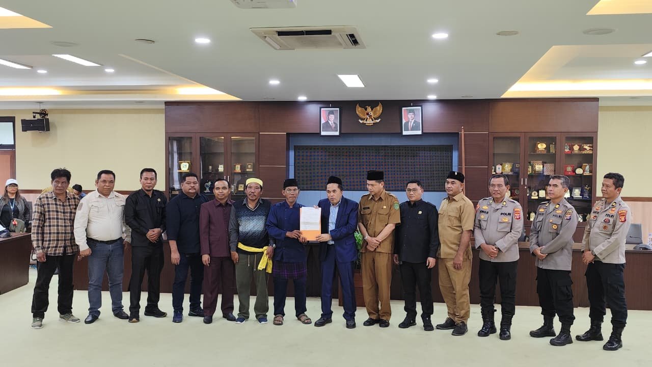 DPRD Kukar Tindaklanjuti Aspirasi Warga Jembayan Soal Dugaan Pelanggaran Kepala Desa