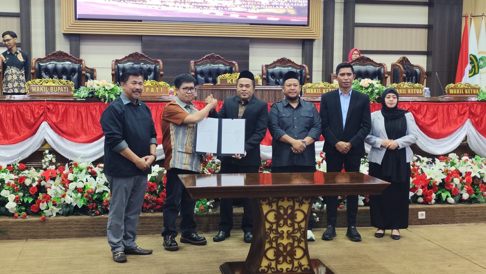 Pemkab dan DPRD Kukar Sahkan APBD 2026 Senilai Rp7,1 Triliun