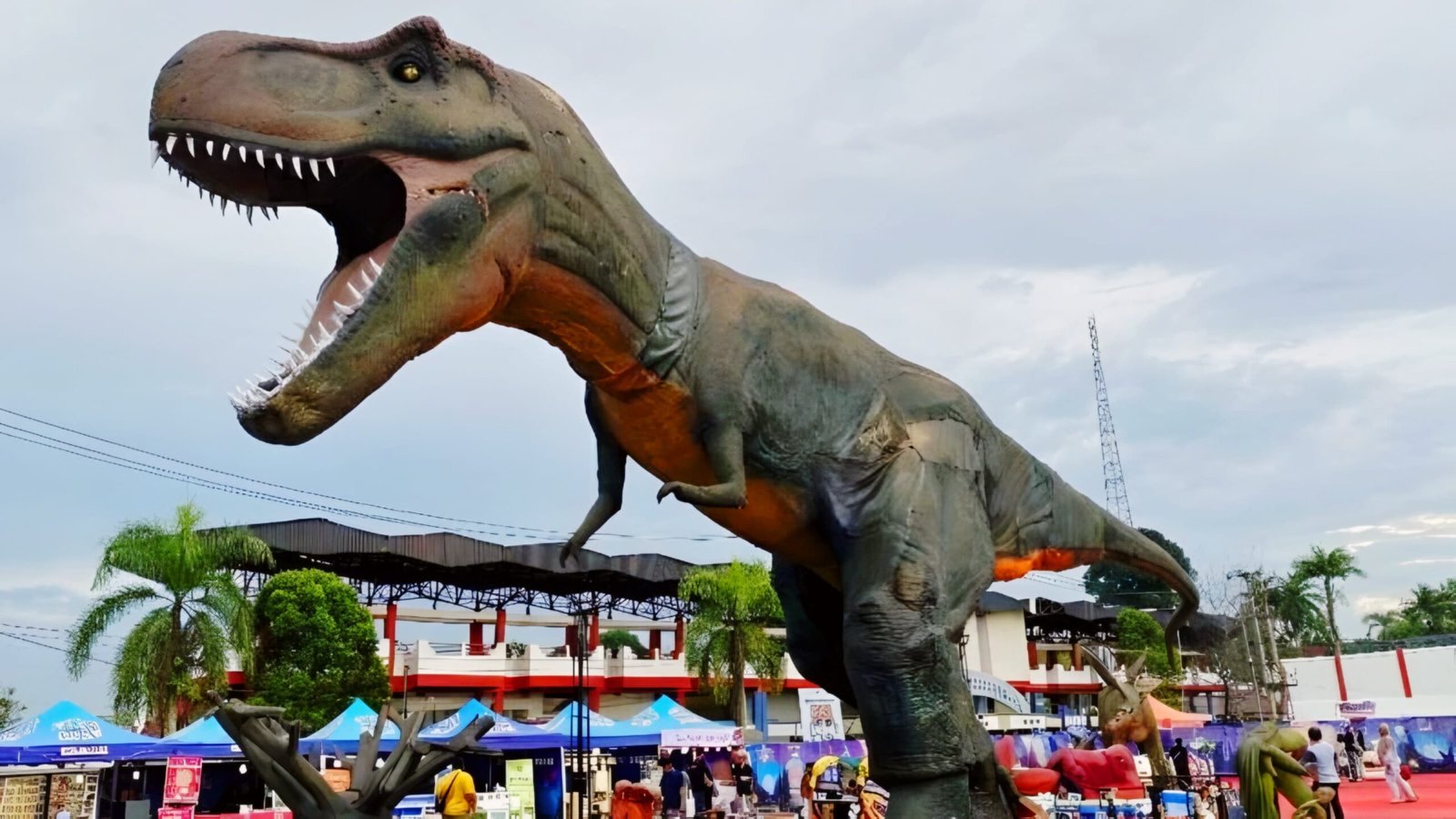 Dino Planet Diserbu Pengunjung, Jadwal Operasional Diperpanjang