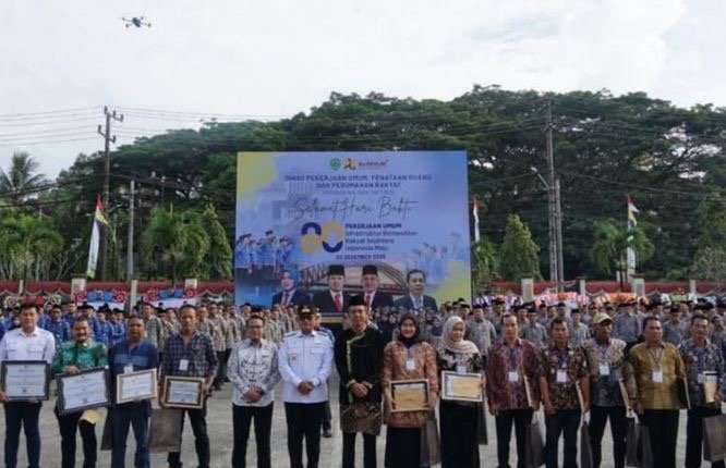 Wagub Seno Aji Pimpin Upacara Hari Bhakti PU ke-80, Tekankan Pentingnya Sinergi Infrastruktur