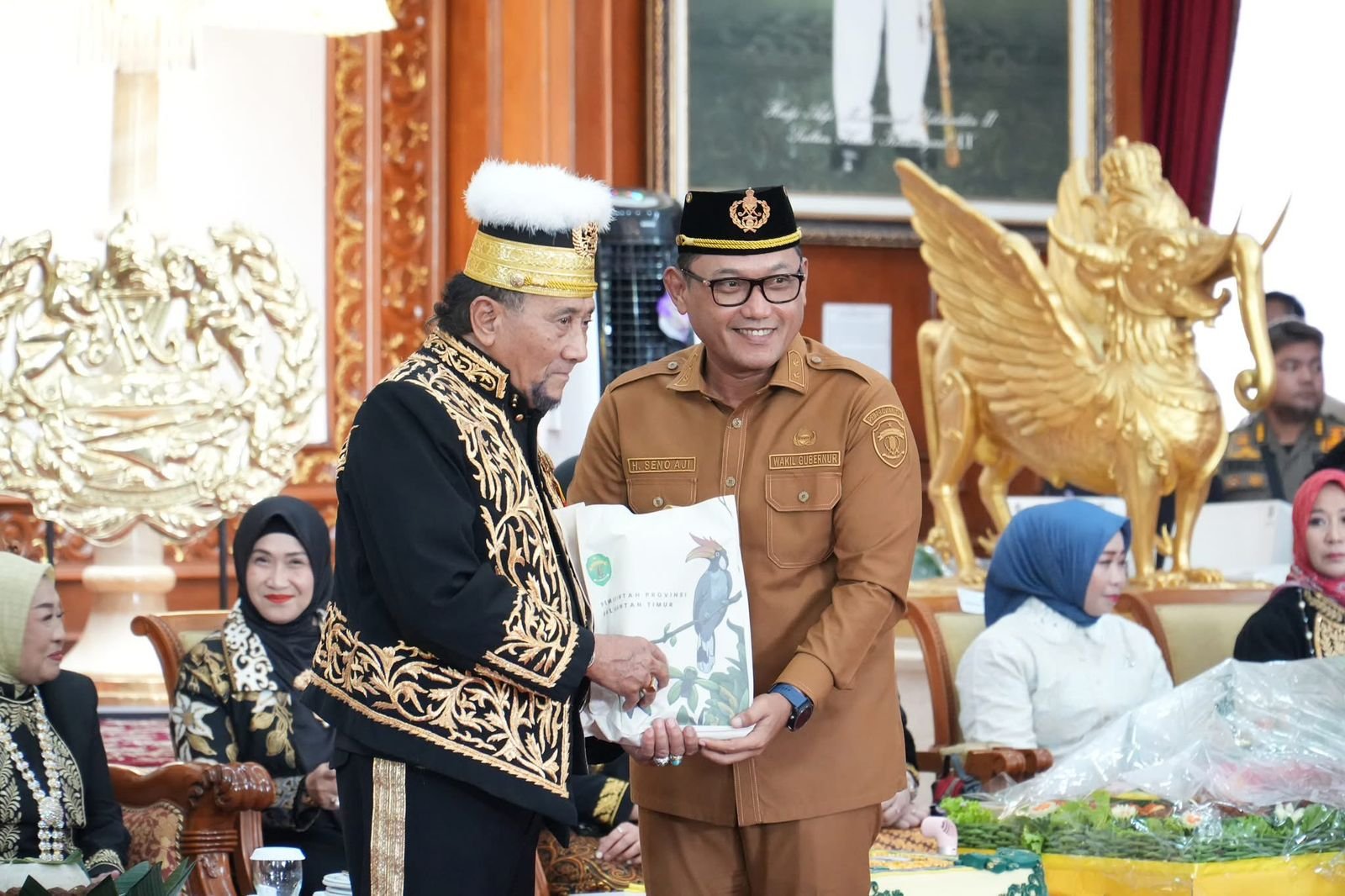 Wagub Seno Aji Hadiri Hari Kaseh Selamat Sultan Kutai ke-75 di Tenggarong