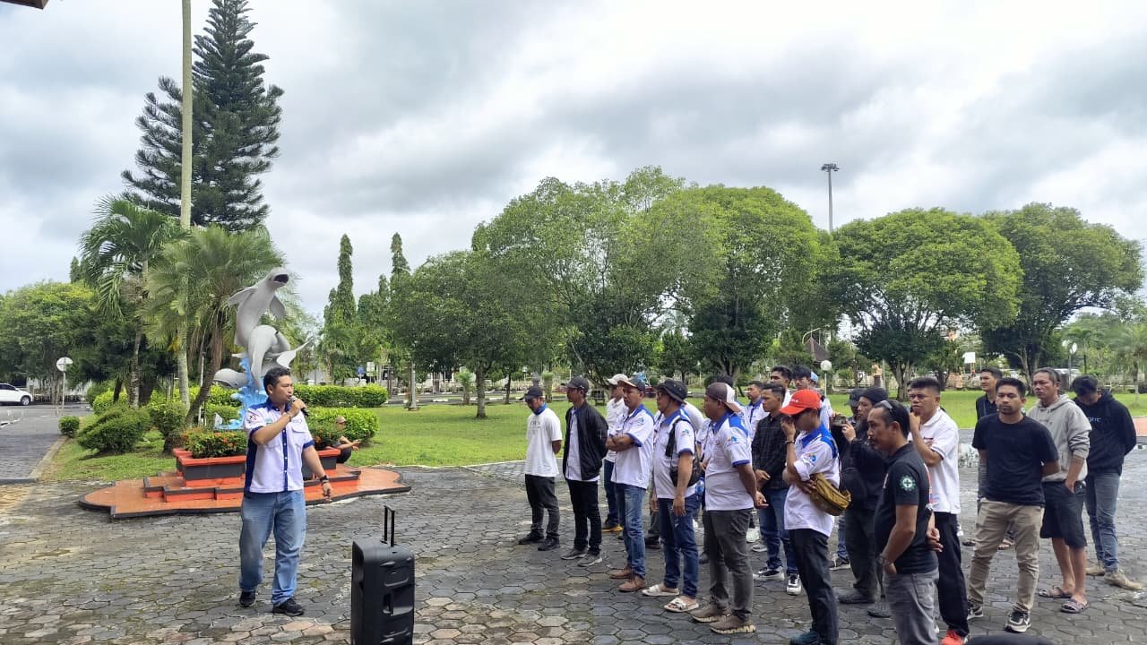 Buruh FSPMI Kukar Suarakan Tuntutan Alih Daya dan UMSK Migas