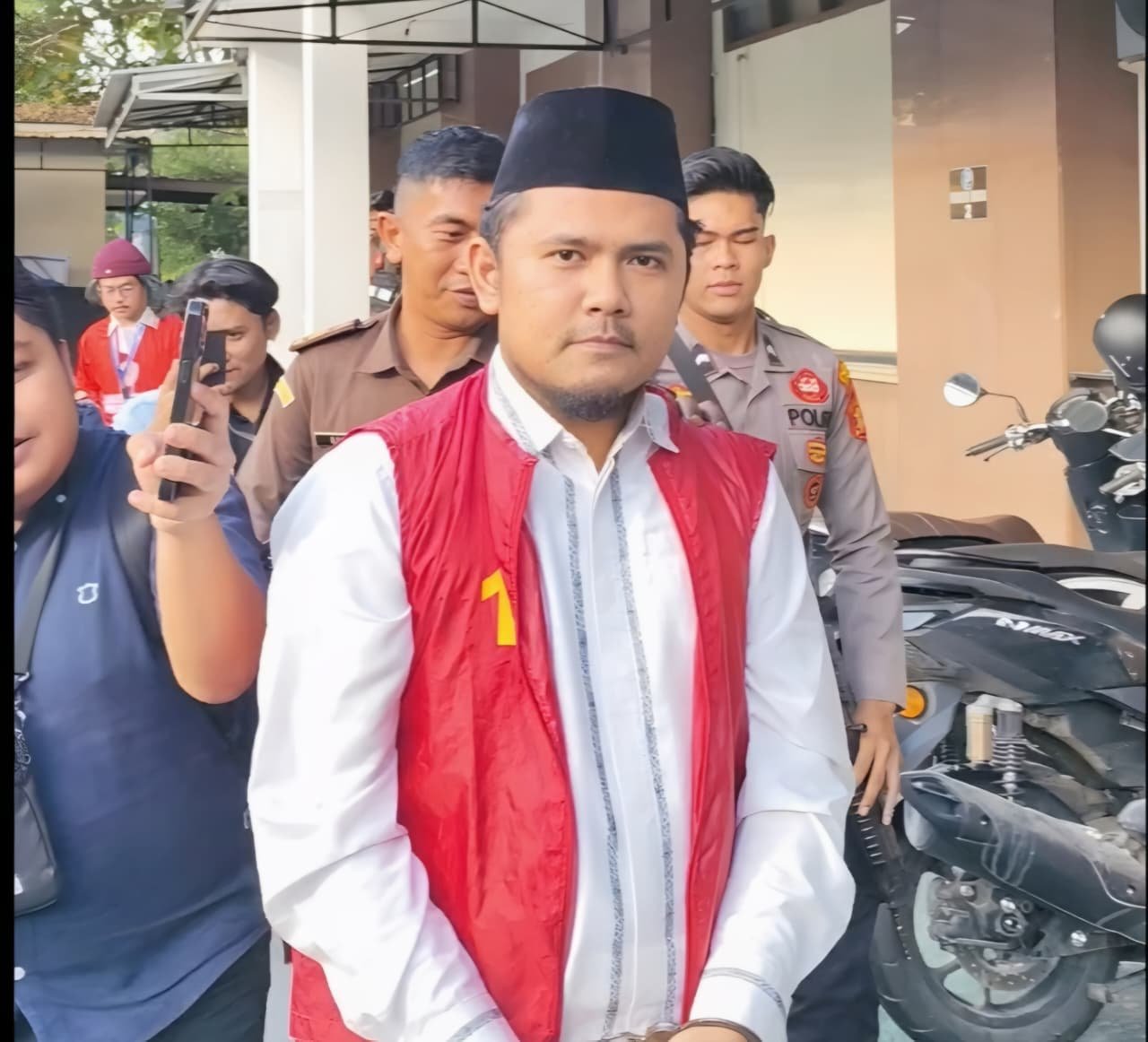 Terdakwa Kasus Pencabulan di Ponpes Tenggarong Seberang Minta Hukuman Non-Penjara