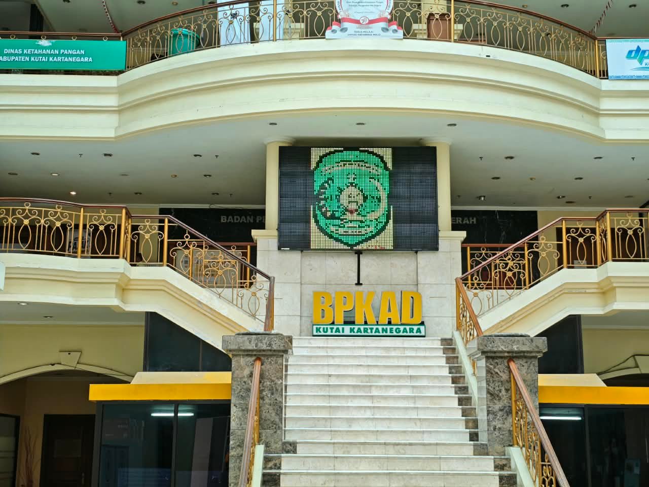 Polda Kaltim Geledah BPKAD Kukar, Dokumen Keuangan Jadi Sasaran Penyidik