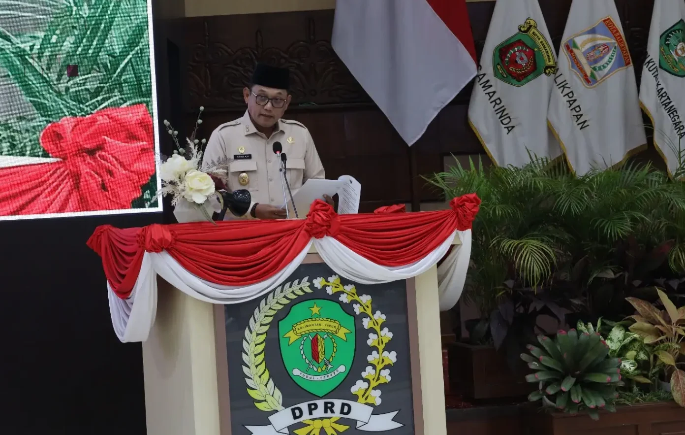 Seno Aji Sampaikan Jawaban Pemprov atas Pandangan Fraksi DPRD Kaltim soal Perubahan APBD 2026