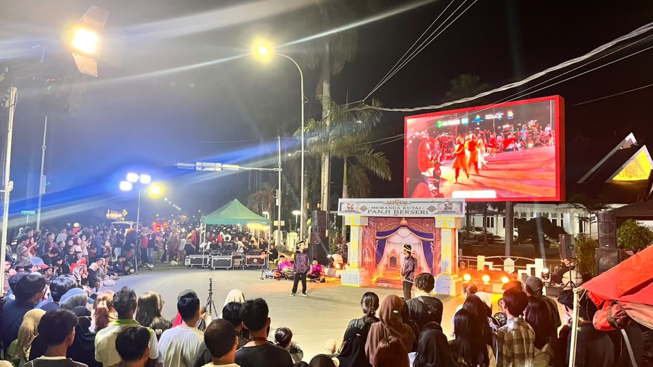 Dispar Kukar Buka Kesempatan Pelaku Seni Tampil di Simpang Odah Etam, Gratis dan Dibayar
