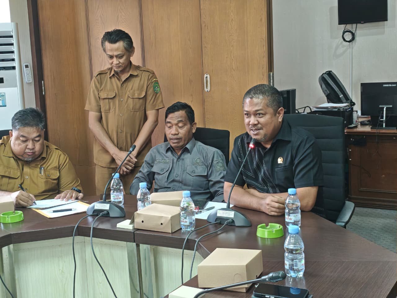 Puluhan Tahun Belum Tuntas, DPRD Kukar Bahas Solusi Jalan Rusak Muara Jawa Ilir